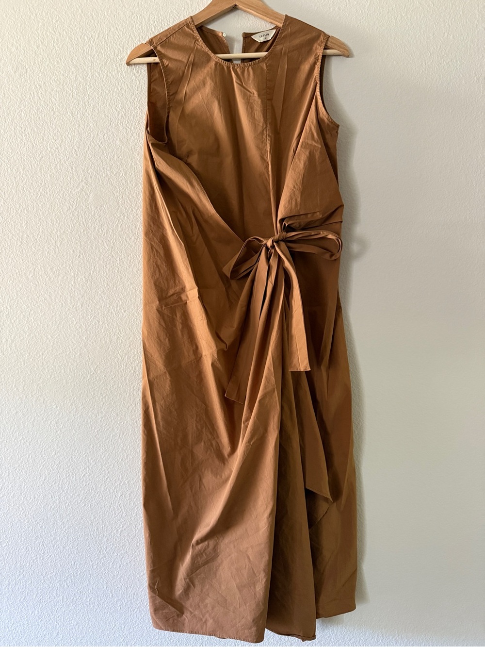 Sleeveless Tie-Waist Brown Midi Dress